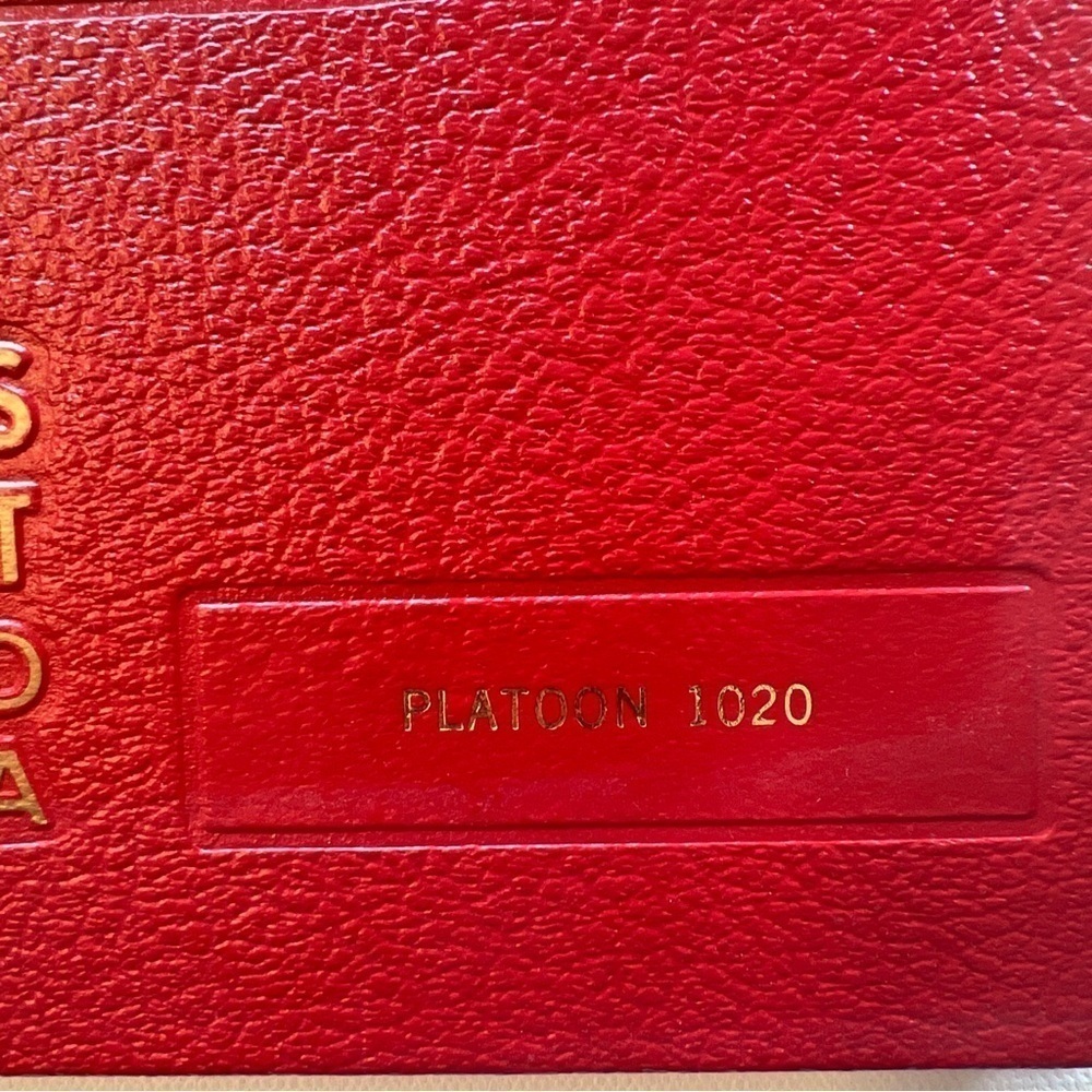 EUC Marine Corps Recruit Depot Paris Island 1976 Yearbook Platoon 1020 (A3) - Picture 2 of 4
